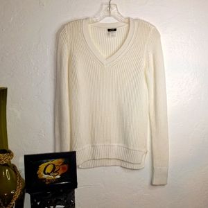 XxSmall  J.Crew  White Long  Sleeve Pull Over 100% Cotton Sweater